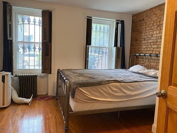 5th image of 144 Macon St #1B