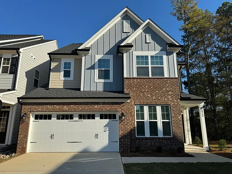 2422 Greshford Ln — Photo 2
