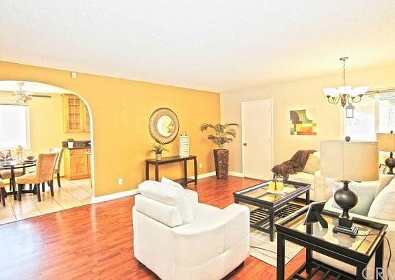 4th image of 2033 Joan Dr