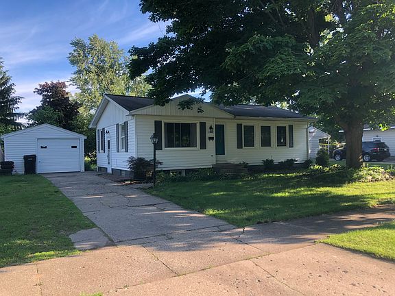 3rd image of 3908 Lee St