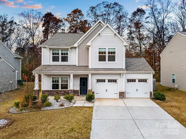 4224 Stockbrook Dr, Charlotte, NC 28215