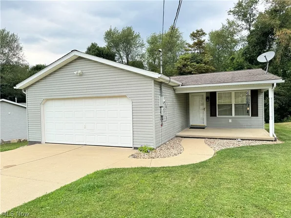 202 Woodland Ave, Barnesville, OH 43713