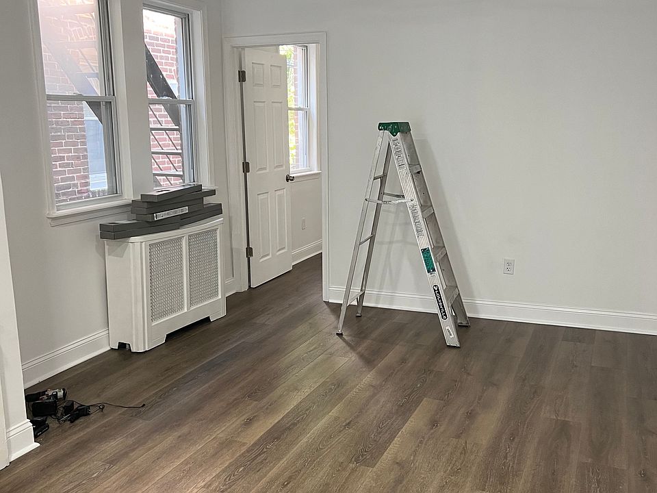 1st image of 4028 E Roosevelt Blvd