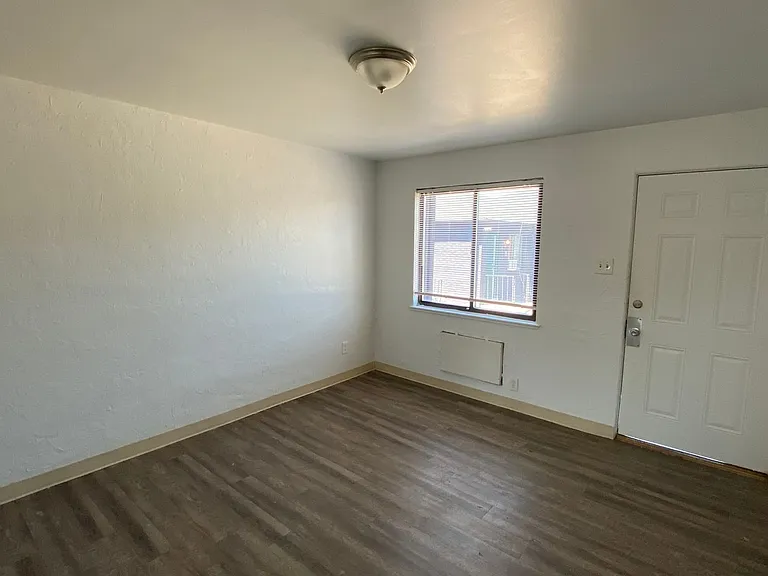 1457 Kenton St #503 — Photo 3