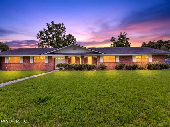 6 Pecan Cir, Long Beach, MS 39560