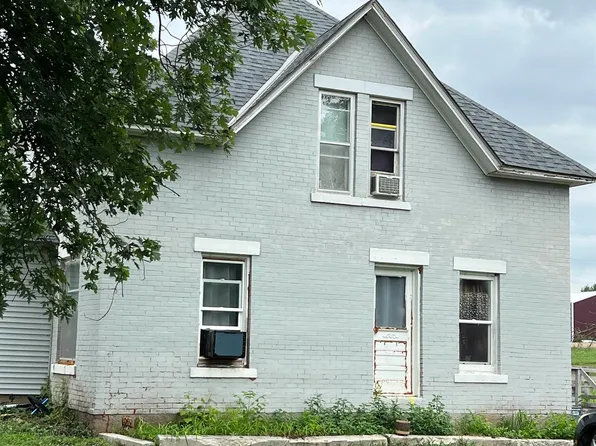 404 Section Line Rd, Wetmore, KS 66550