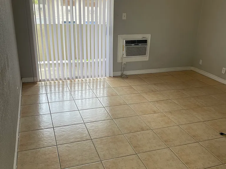 840 King Richard Ave #27 — Photo 2