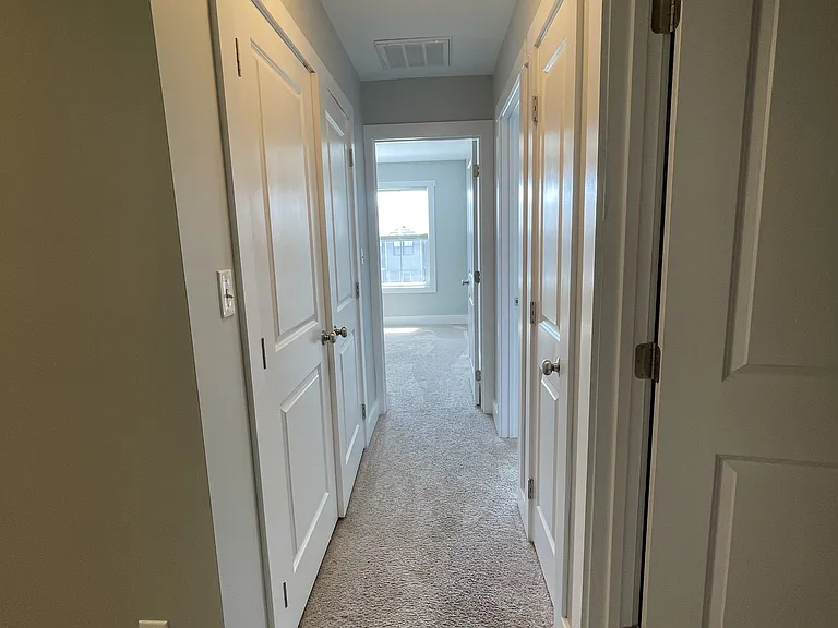 140 Sunburst Villa Dr #1 — Photo 5