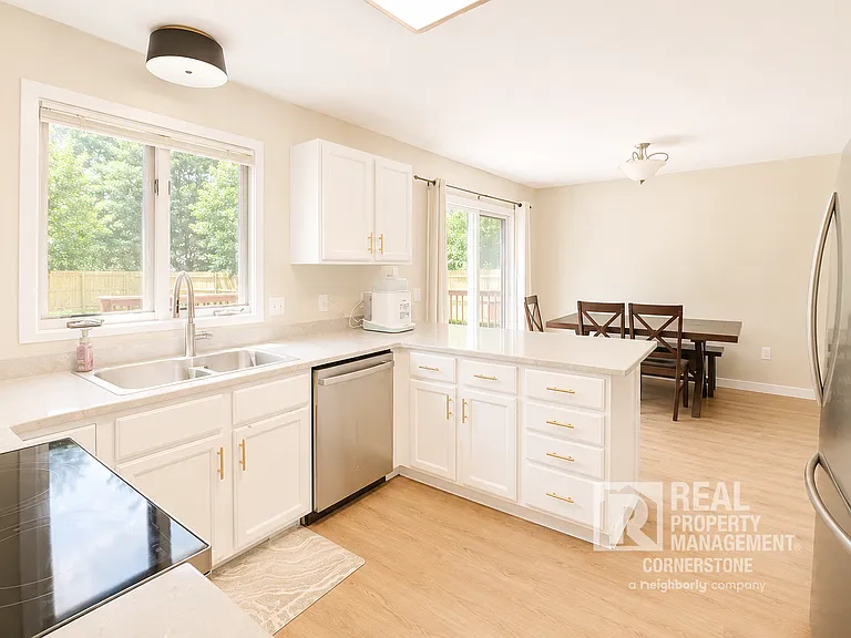 1155 N Apple Ct — Photo 3