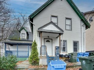 82 6th St #A, Norwich, CT 06360