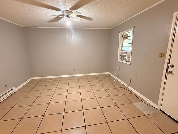 4th image of 1600 Brentwood Dr APT 108
