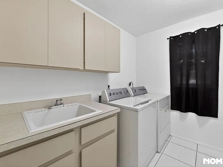 253 Glenwood Ave — Photo 28