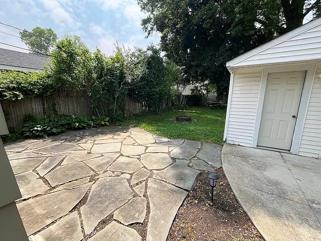 1315 N Altadena Ave — Photo 40