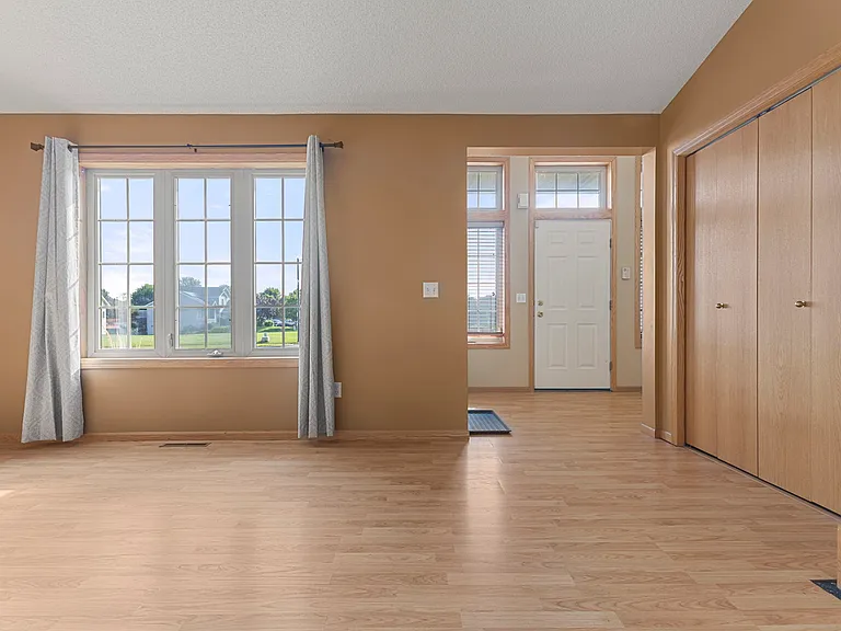 Main level family/dining room