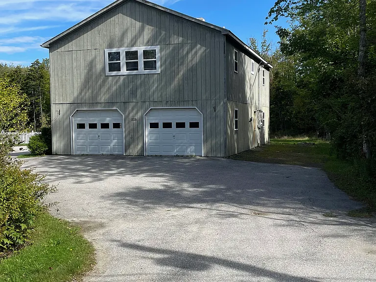 225 Ridge Rd — Photo 1