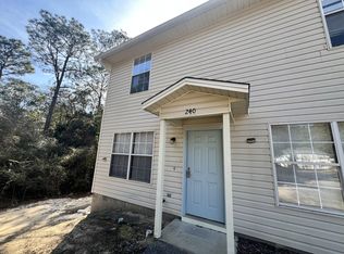 240 Runnymeade Dr, Crestview, FL 32539