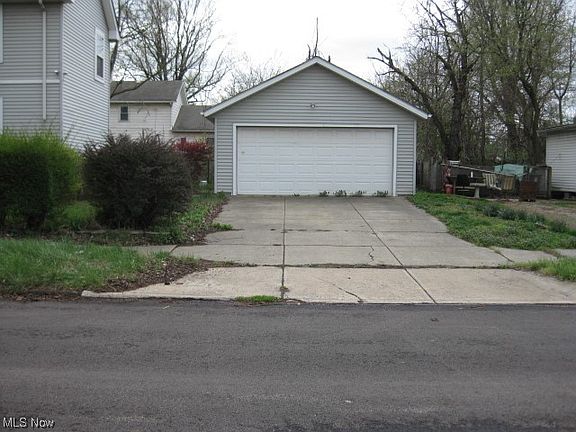 3rd image of 6010 Francis Ave