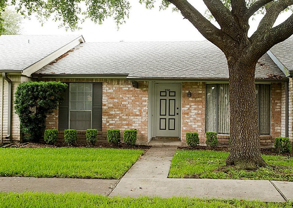 1st image of 3910 Laura Leigh Ln