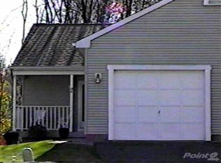 26 Dibble Hollow Ln, Windsor Locks, CT 06096