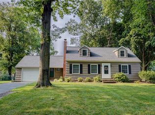 26 Clover Dr, Webster, NY 14580