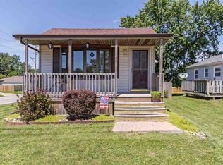 1901 E Ridgeway Ave, Waterloo, IA 50702