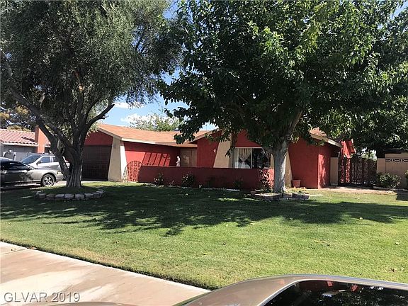 4th image of 3741 E Hacienda Ave