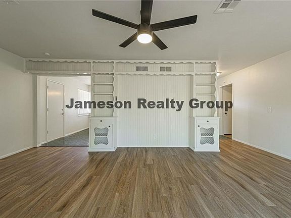 4th image of 4309 Woods Dr