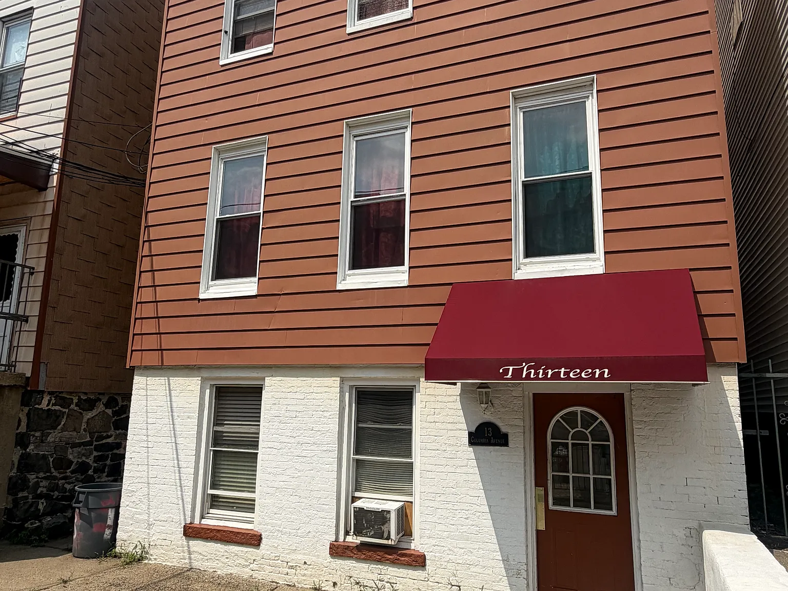 1 bed, 700 sqft, $1,950 — Photo 1