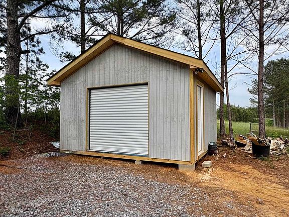 4th image of 3109 County Road 40