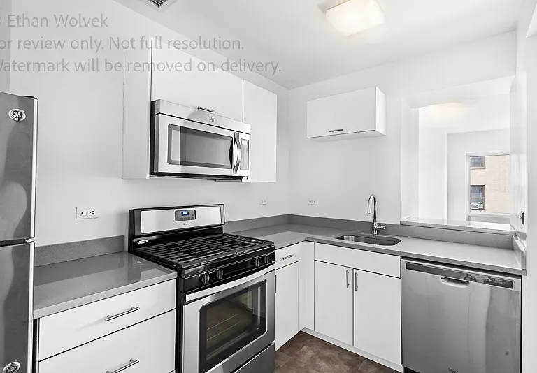 607 W 161st St #D — Photo 4