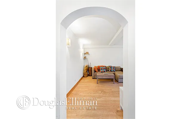 Rented by Douglas Elliman | media 4