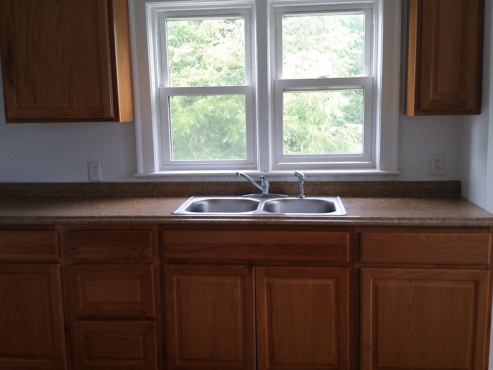 1st image of 1704 Hancock Ave #2