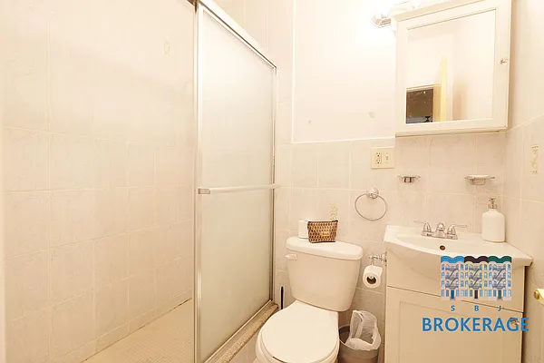 Rented by SBJ Brokerage, LLC | media 11