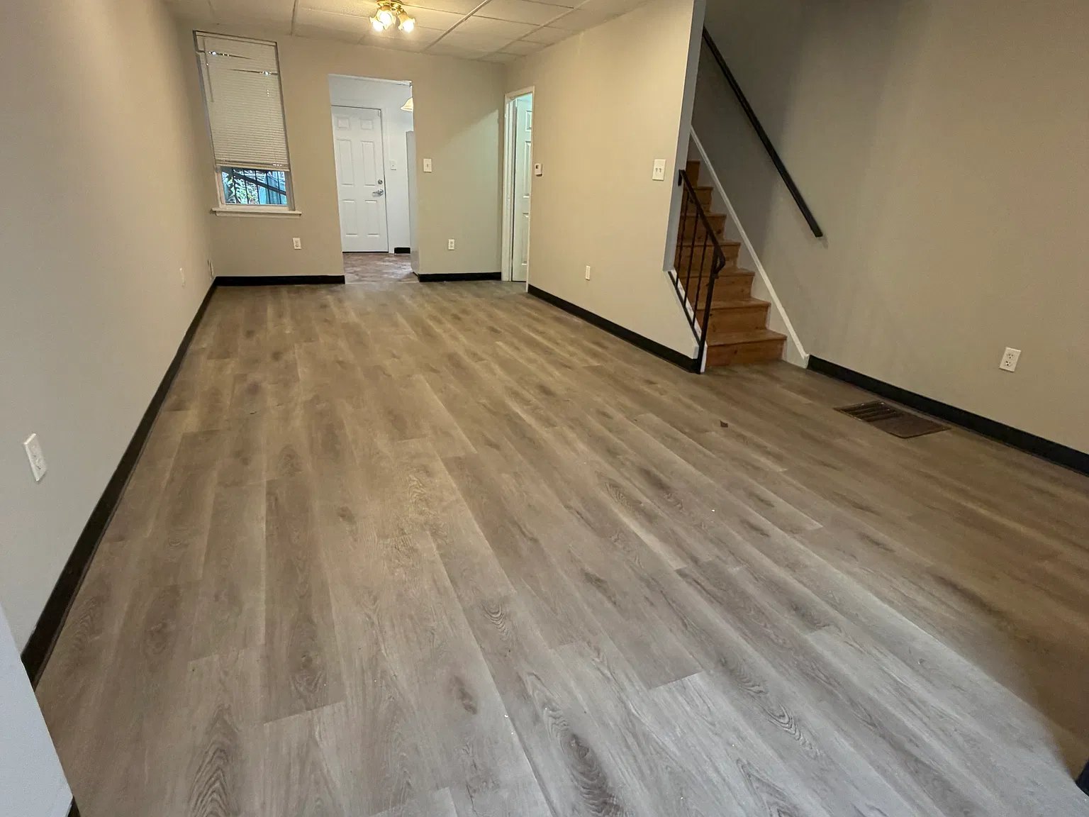 2 bed, $1,300 — Photo 2