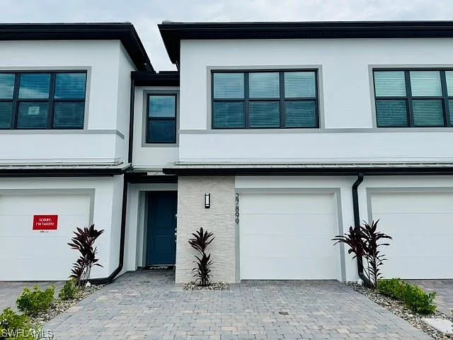 27899 Radiant Ct
