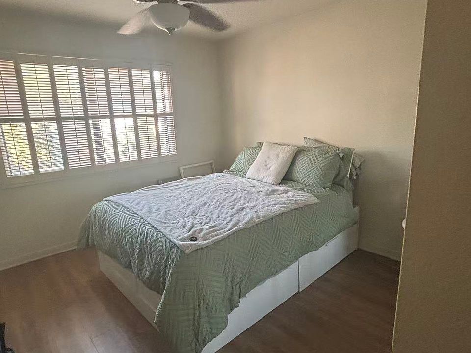 1st image of 10022 Reseda Blvd Unit 3