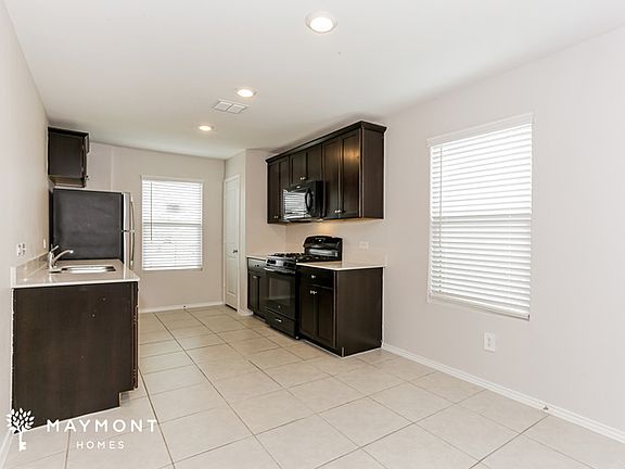5th image of 2984 Wallace Wells Ct