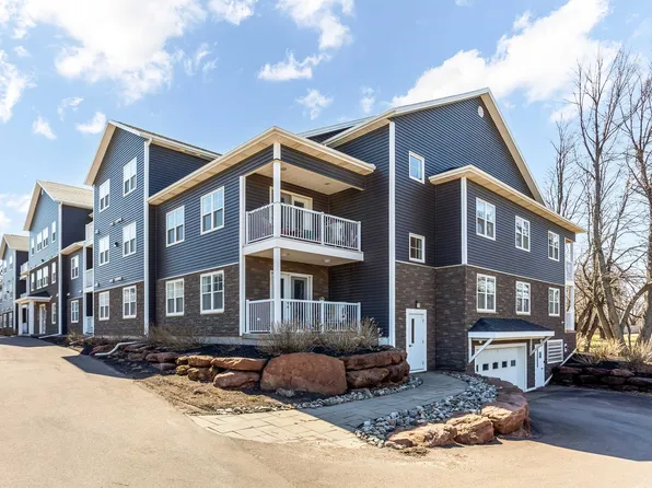 29 Stratford Rd #304, Stratford, PE C1B 1T4