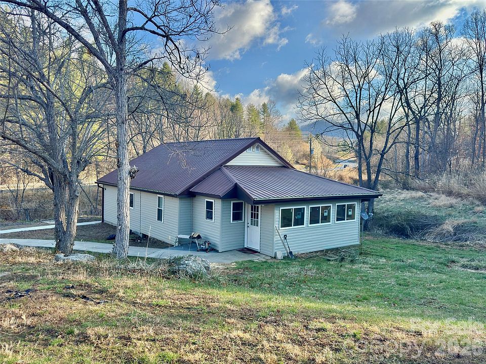 1st image of 55 Summit View Dr