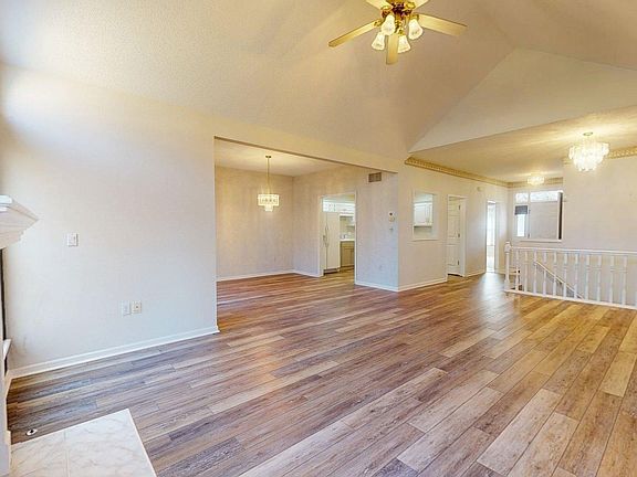 4th image of 102 Walnut Park Dr
