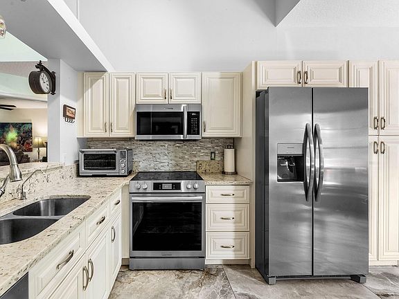 5th image of 3007 Casa Rio Court