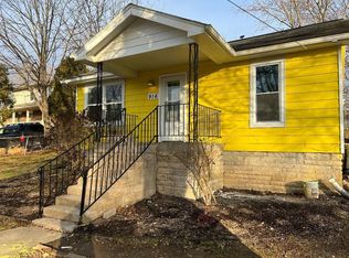 916 W Graham Dr, Bloomington, IN 47403