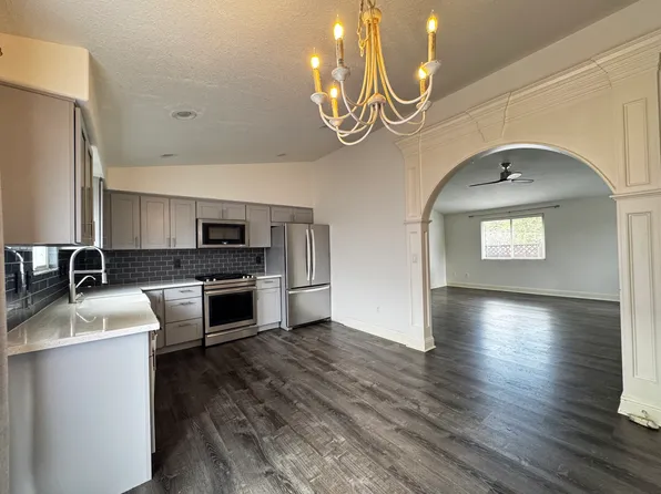 4528 NE 123rd Ave, Vancouver, WA 98682