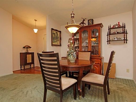 5th image of 125 Barren River Dr APT 8
