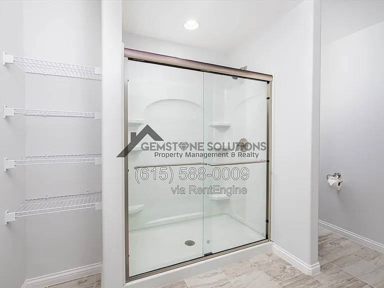 631 Silva Ln — Photo 49