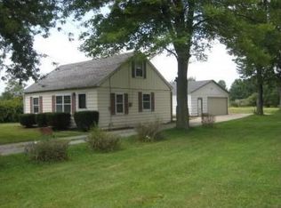 26948 Royalton Rd, Columbia Station, OH 44028