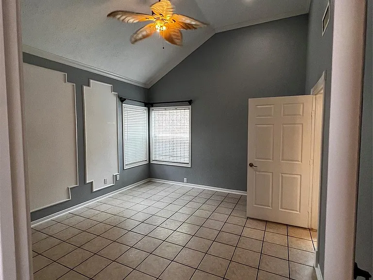 7719 Valera Ln — Photo 7