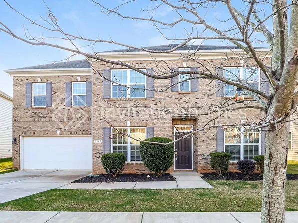 9849 Maywine Cir, Huntersville, NC 28078