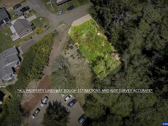 2nd image of LOT 2 SE Derrick St