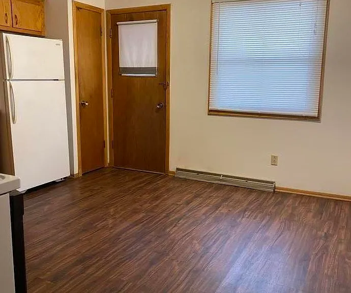 4327 W Howard Ave — Photo 5